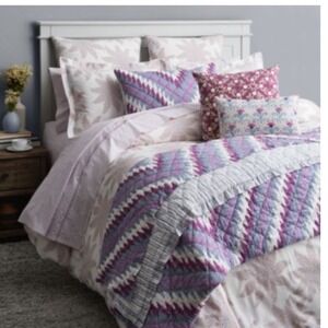 John Robshaw Luxury King Quilt Lavender Purple White Chevron Cotton Made India